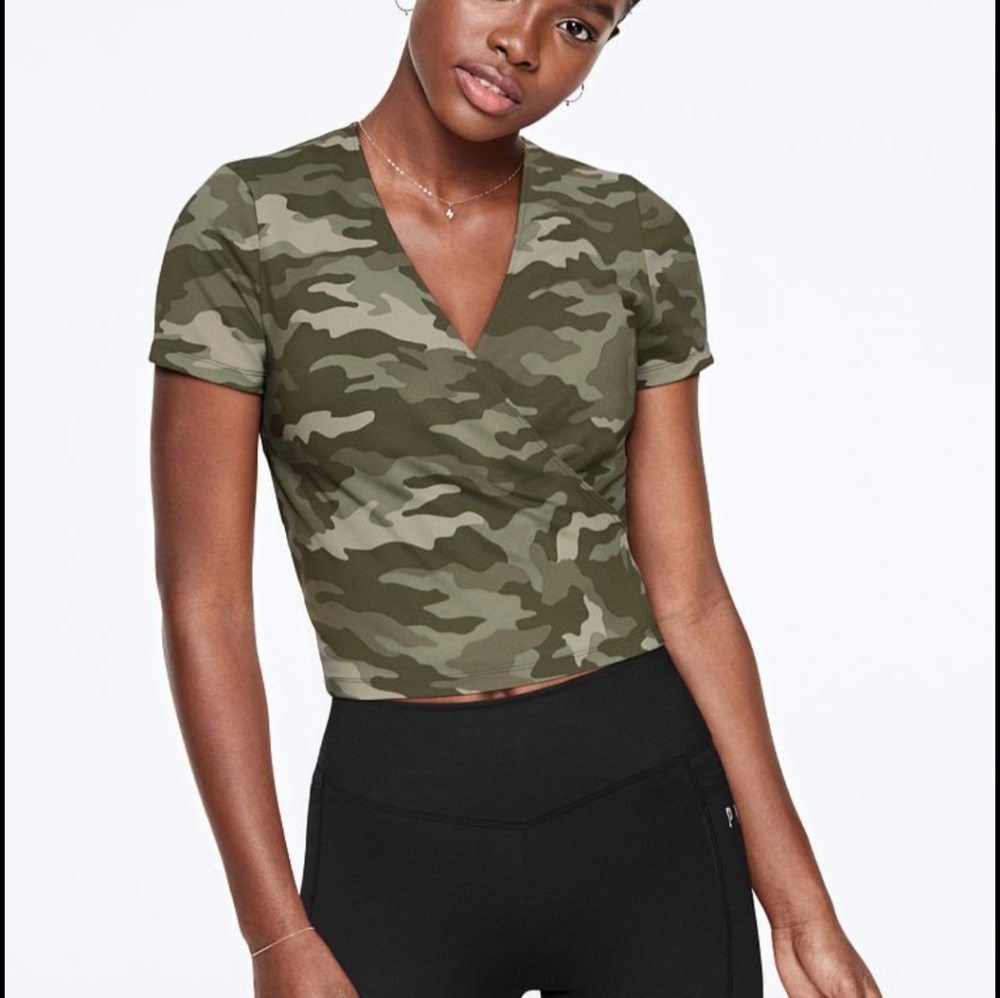 Victoria's Secret Pink size small camo wrap top.